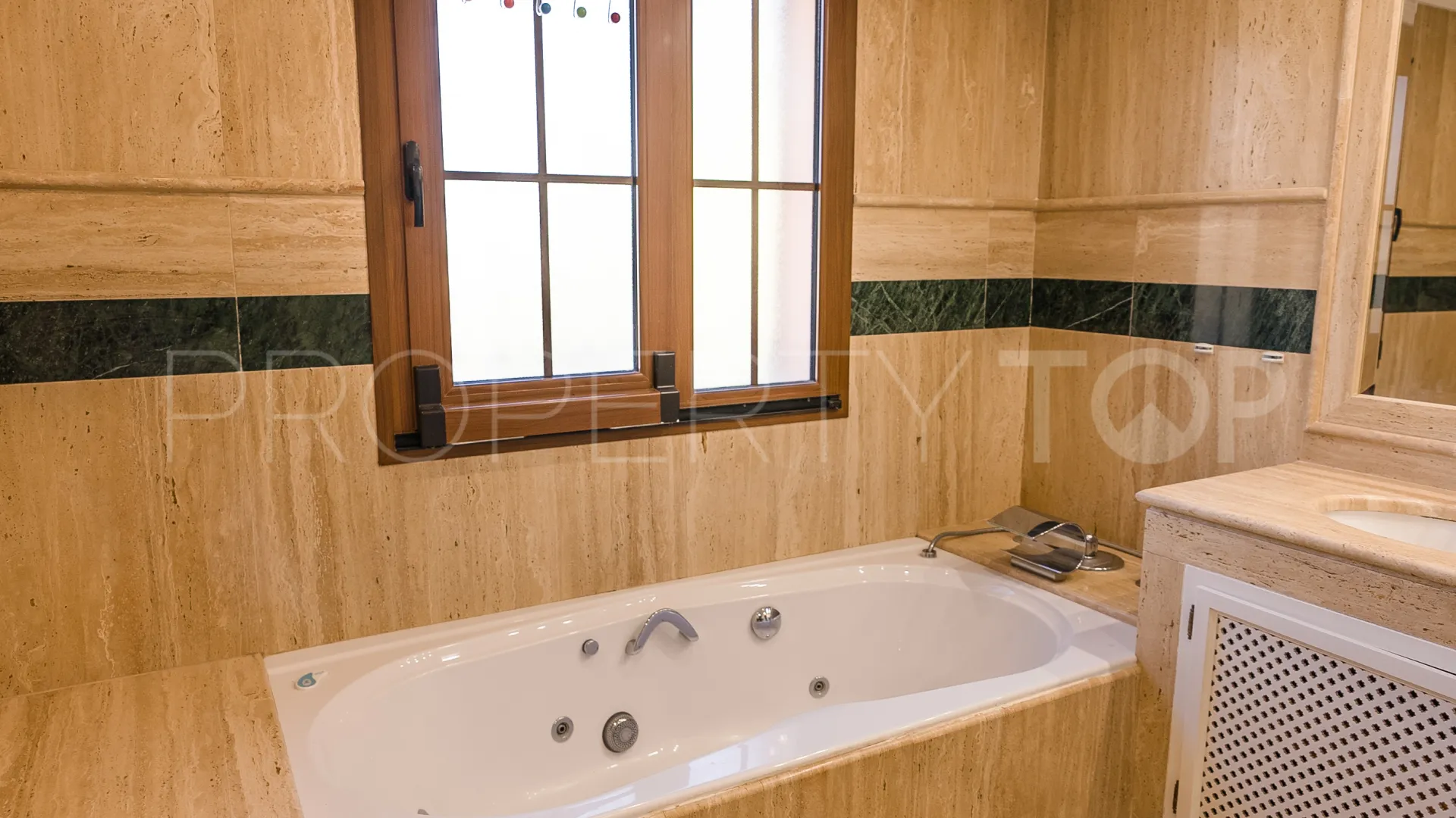 For sale Huerta Belón 4 bedrooms villa