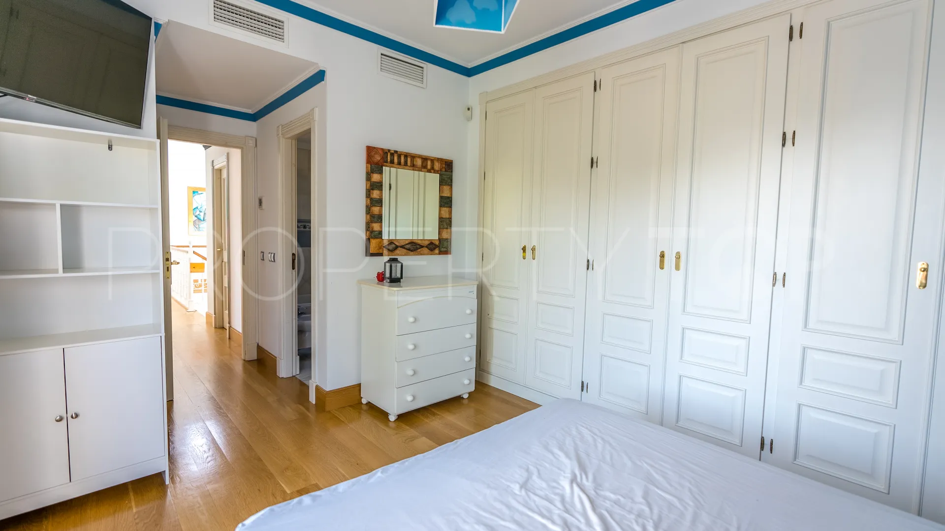 Villa for sale in Huerta Belón
