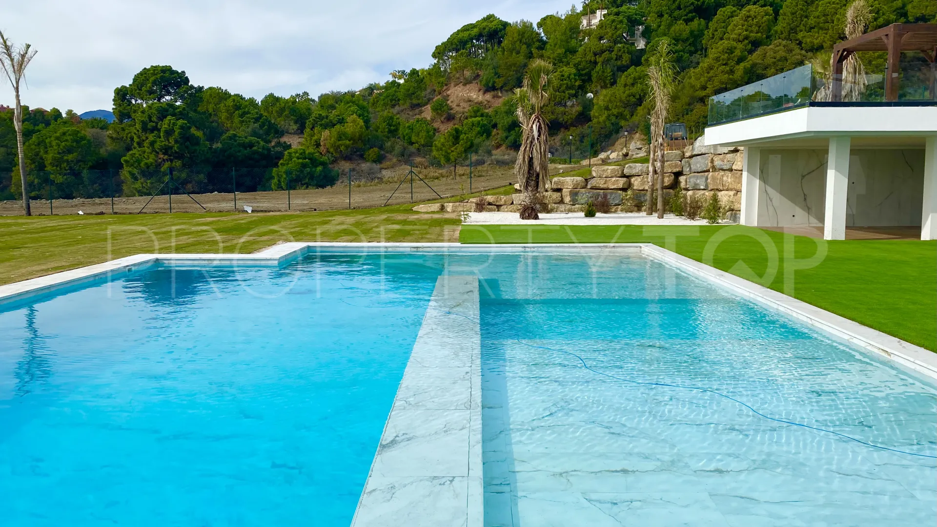 Villa with 5 bedrooms for sale in Marbella Club Golf Resort