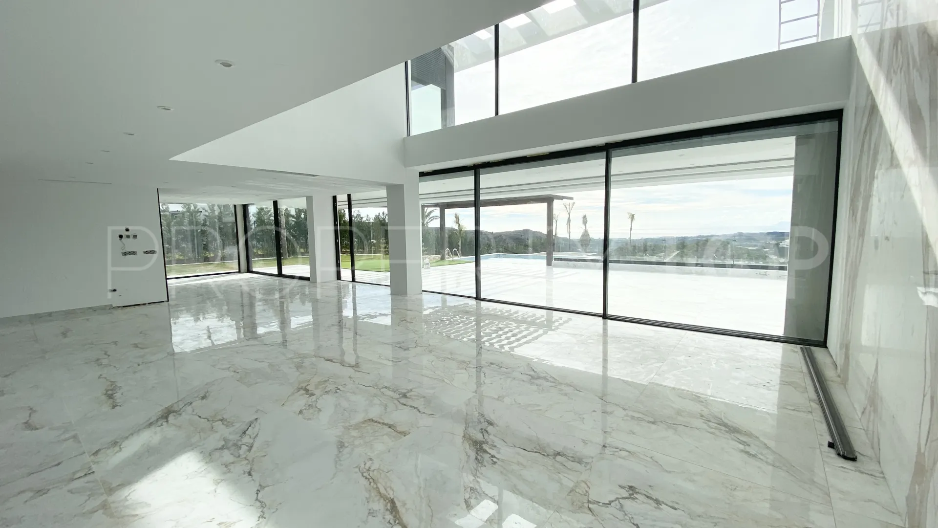 Villa with 5 bedrooms for sale in Marbella Club Golf Resort
