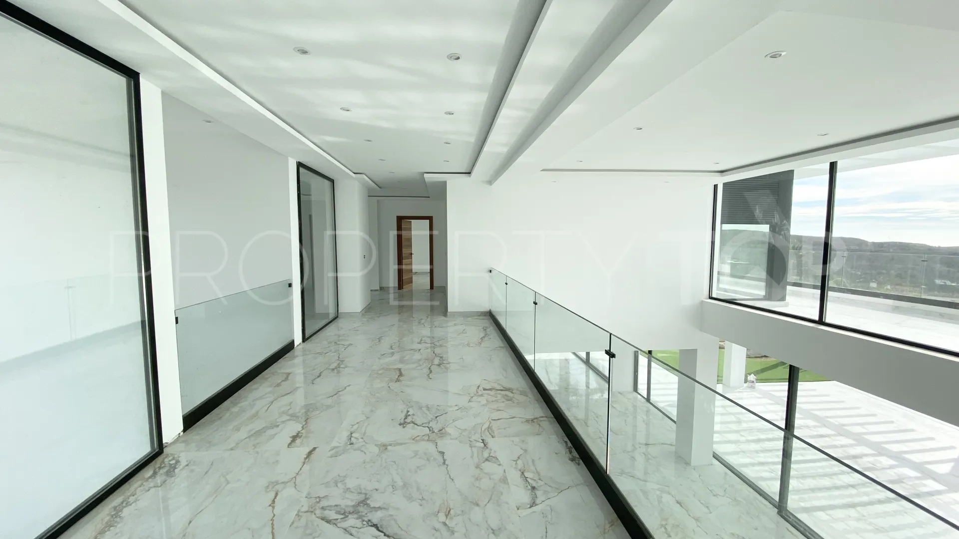 Villa with 5 bedrooms for sale in Marbella Club Golf Resort