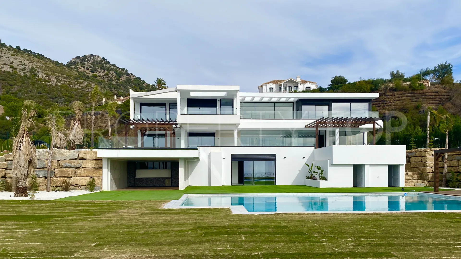 Villa with 5 bedrooms for sale in Marbella Club Golf Resort