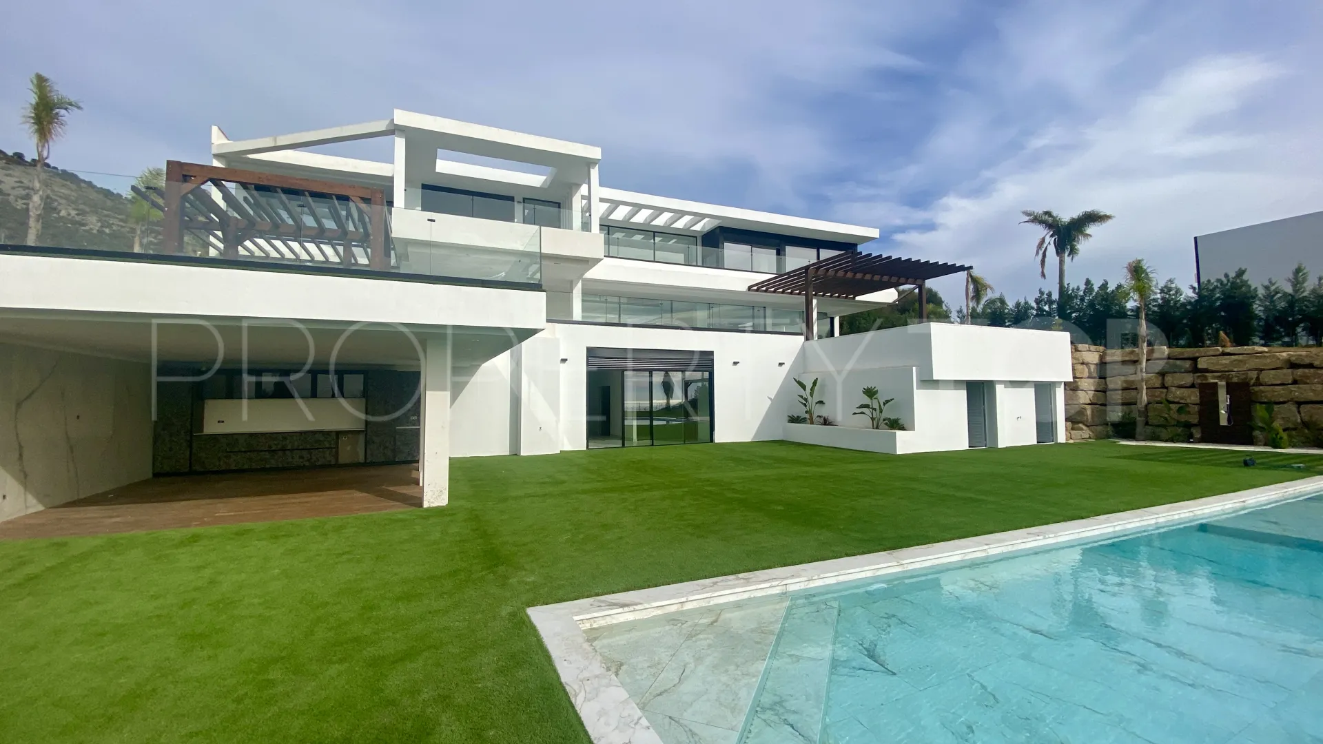 Villa with 5 bedrooms for sale in Marbella Club Golf Resort