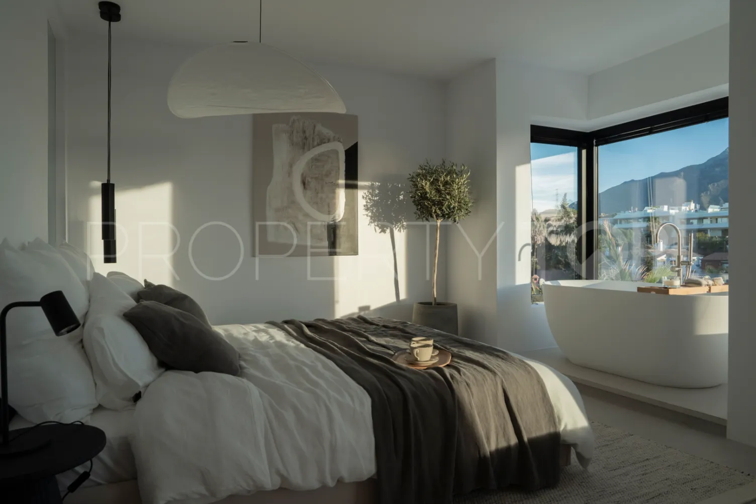 Buy Nueva Andalucia villa