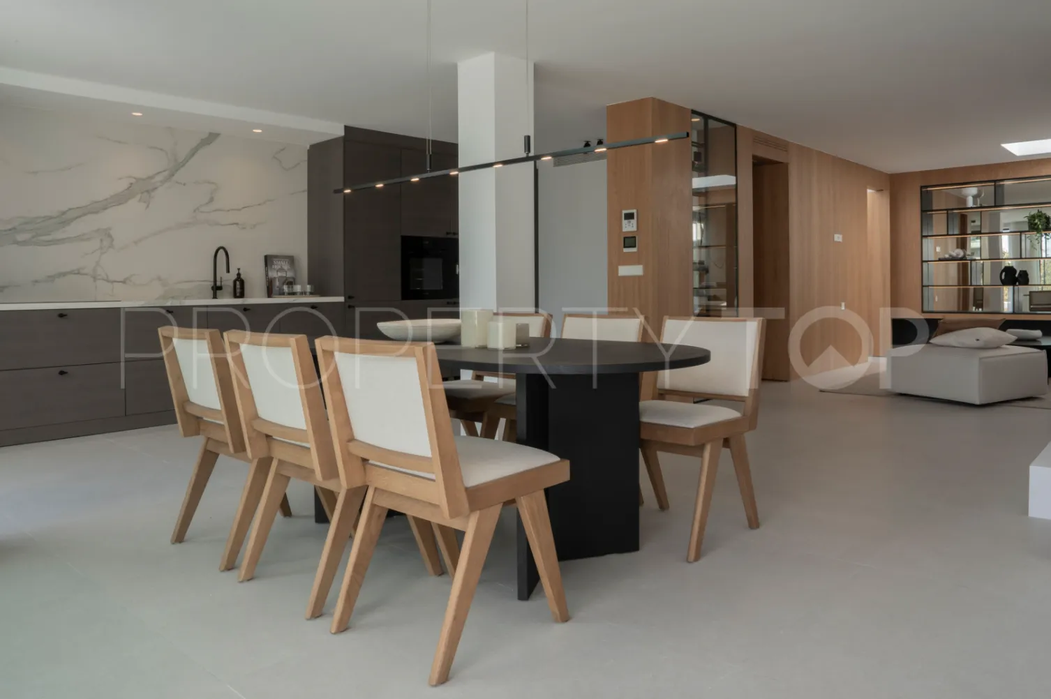 Buy Nueva Andalucia villa