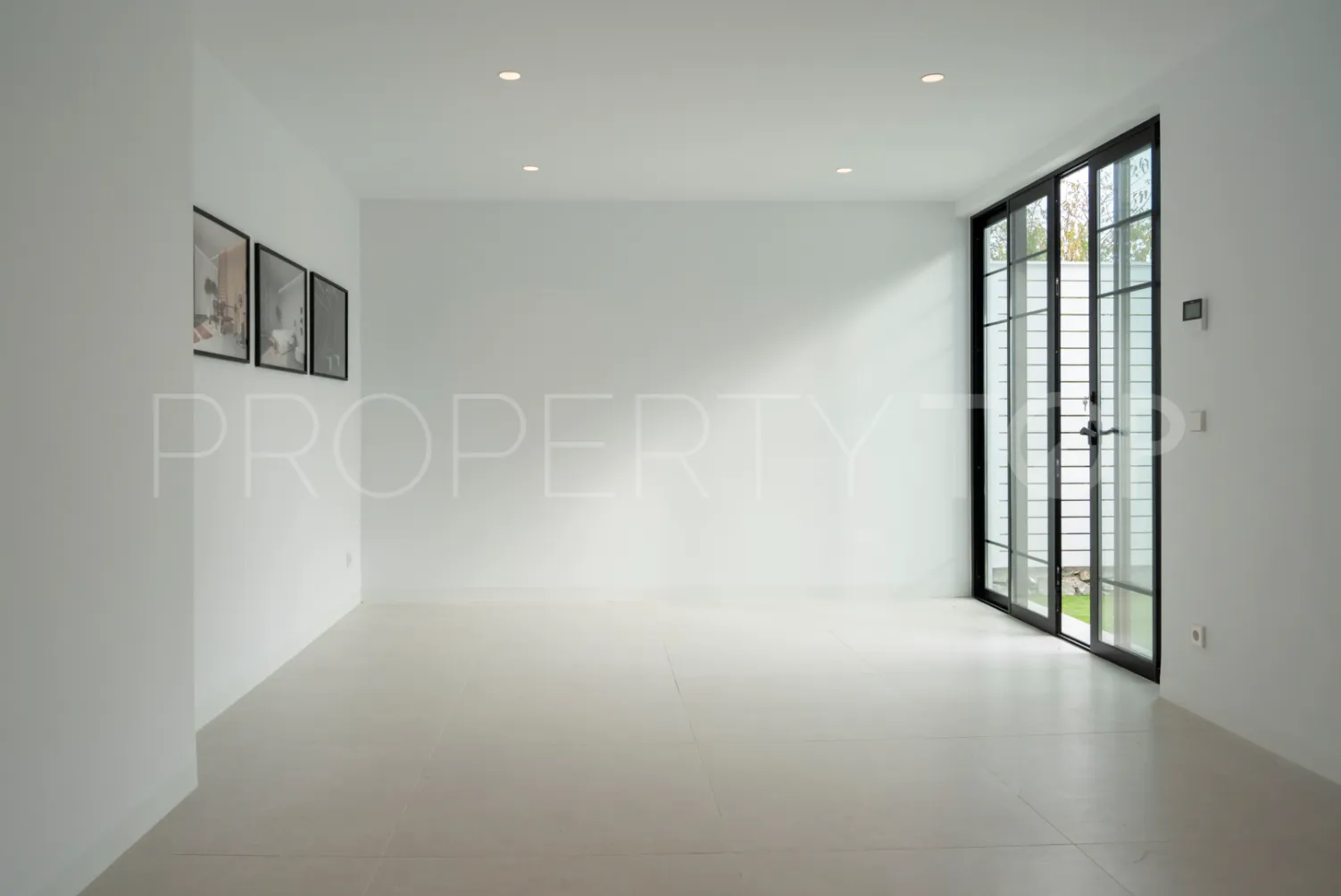 Buy Nueva Andalucia villa