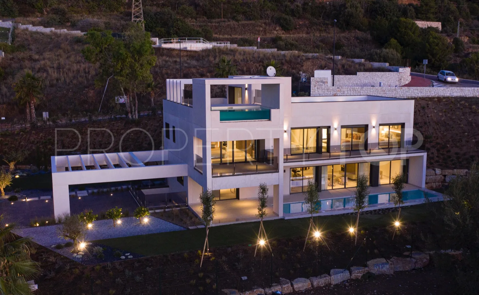 4 bedrooms villa for sale in Benalmadena