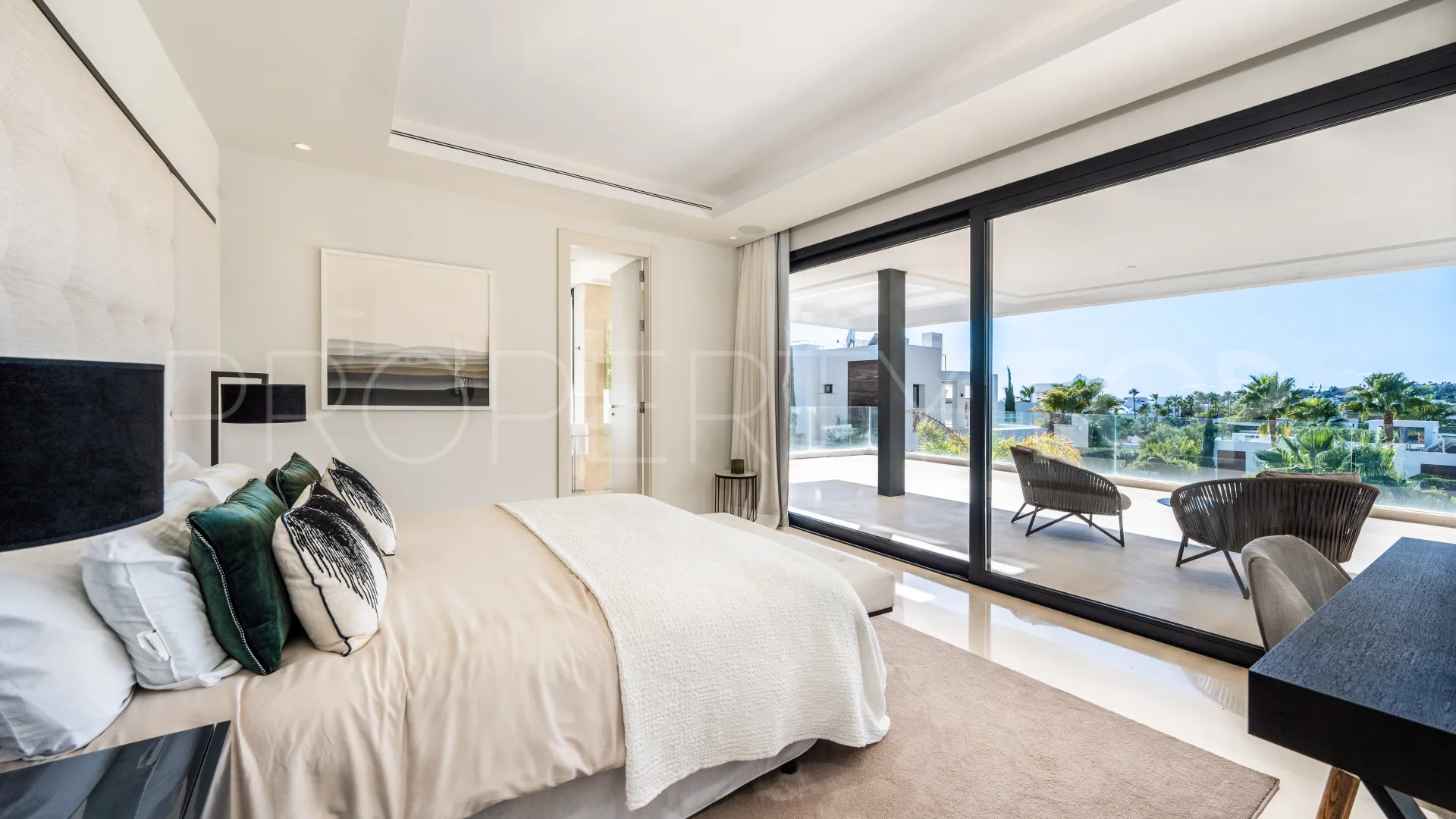 Los Olivos villa for sale