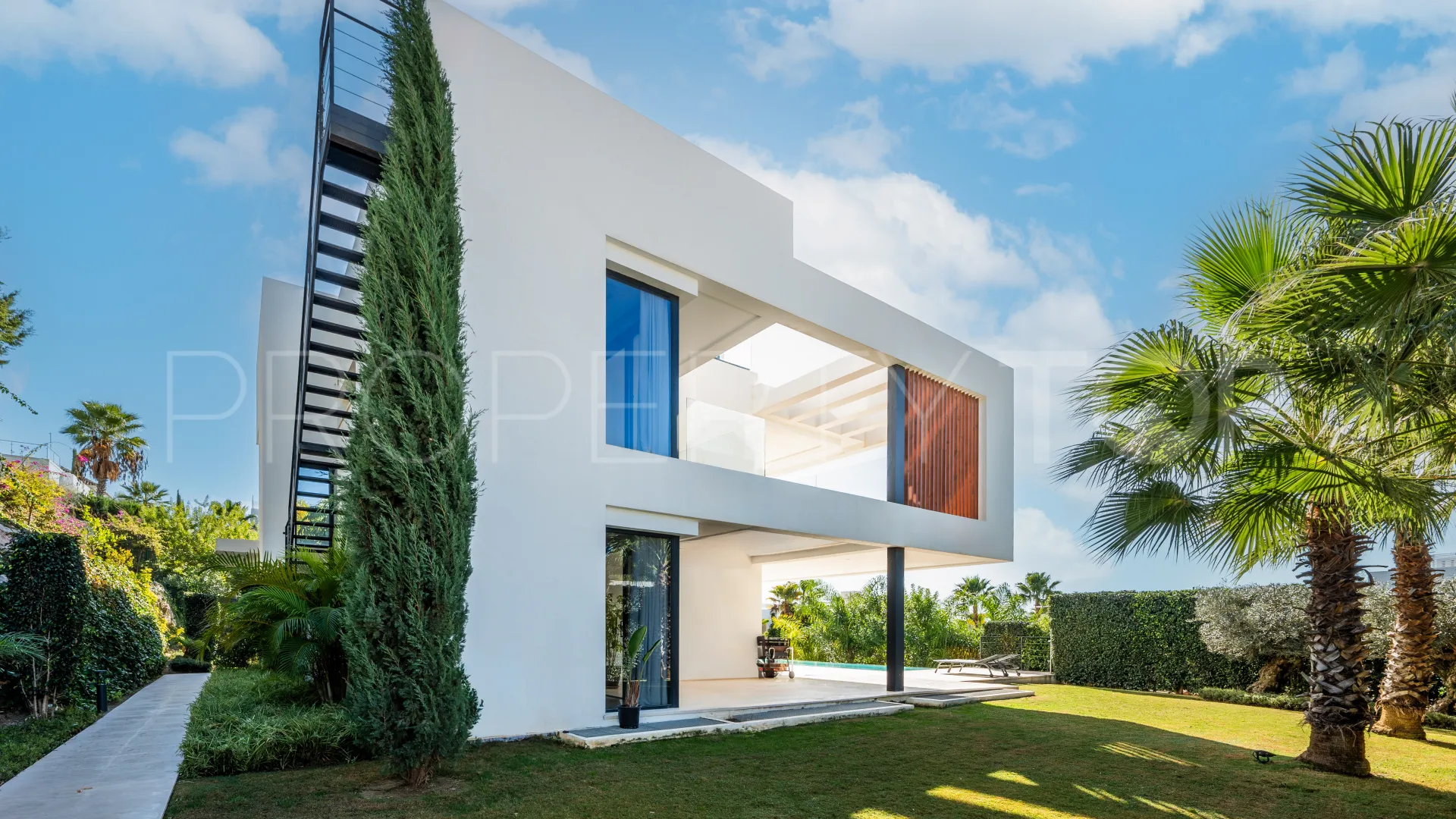 Los Olivos villa for sale