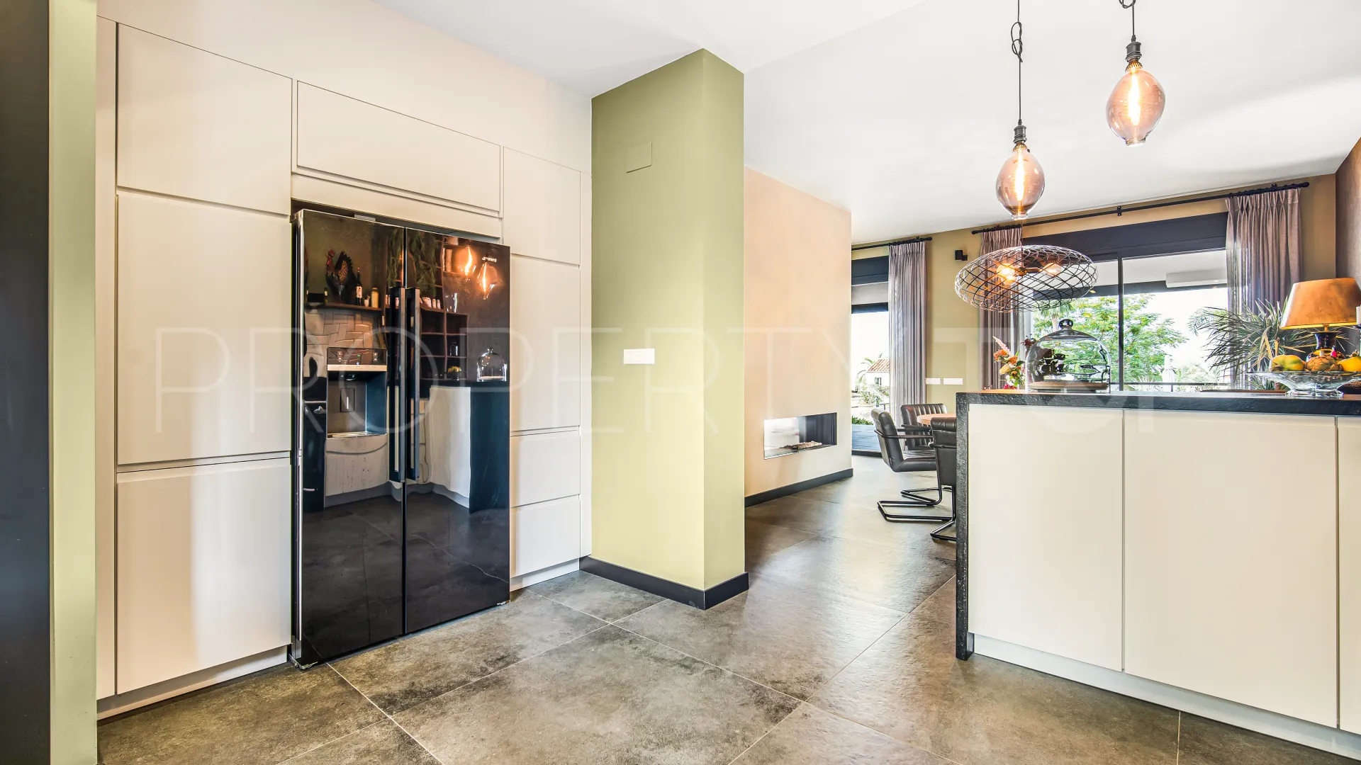 Comprar villa de 3 dormitorios en Rio Real