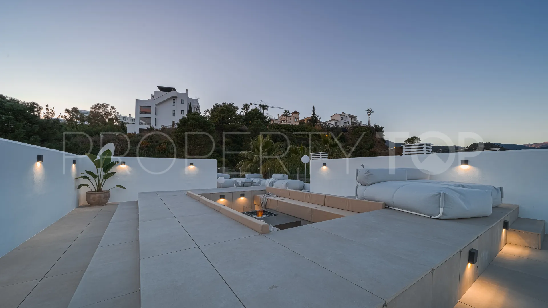 Buy La Quinta penthouse with 2 bedrooms