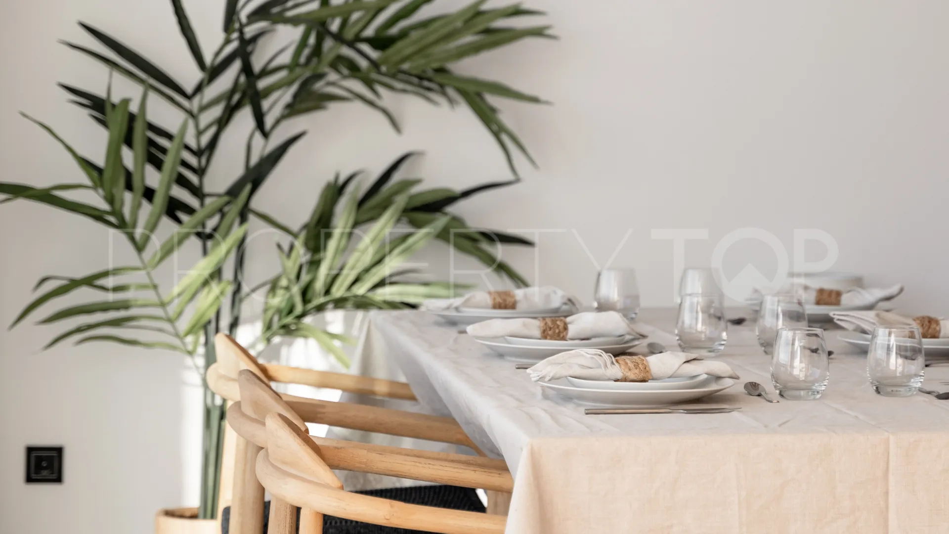 Buy La Quinta penthouse with 2 bedrooms