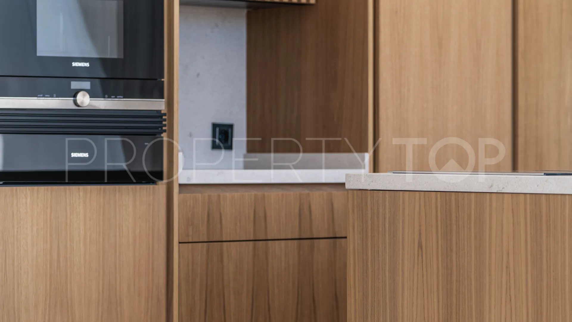Buy La Quinta penthouse with 2 bedrooms