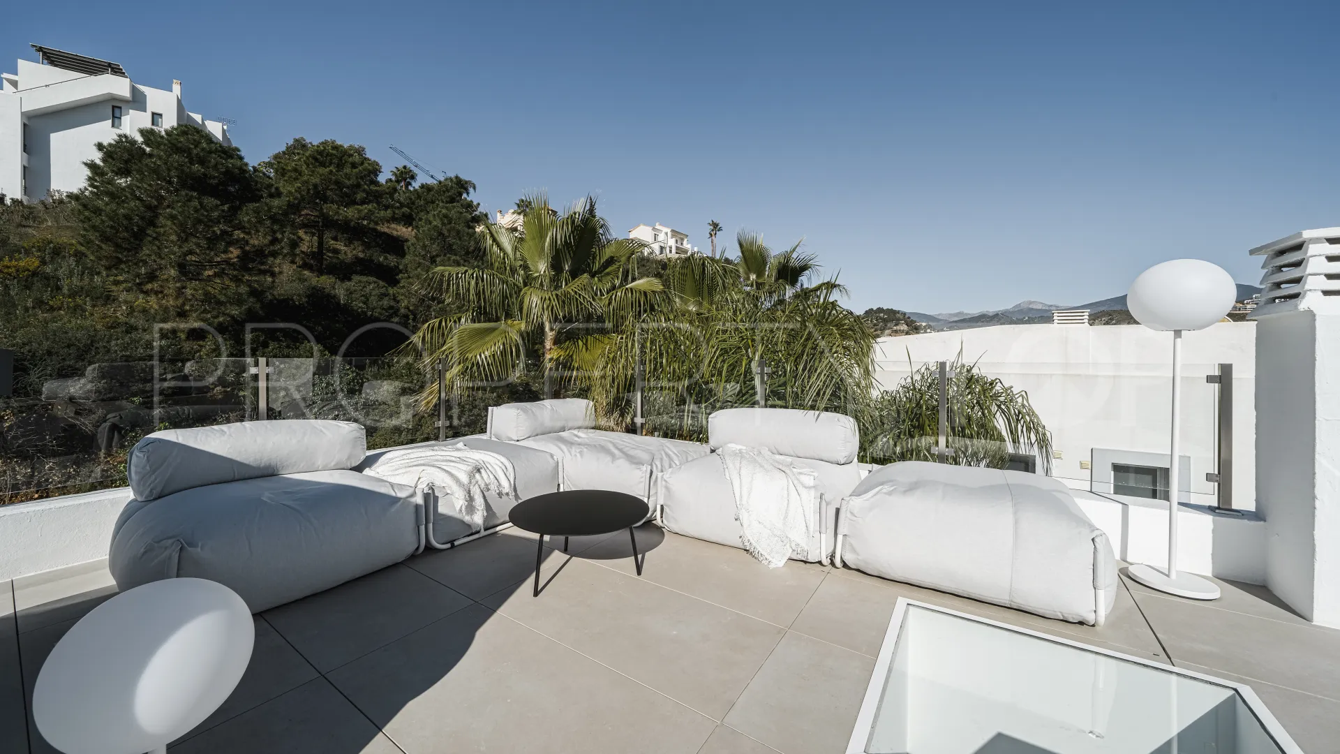 Buy La Quinta penthouse with 2 bedrooms