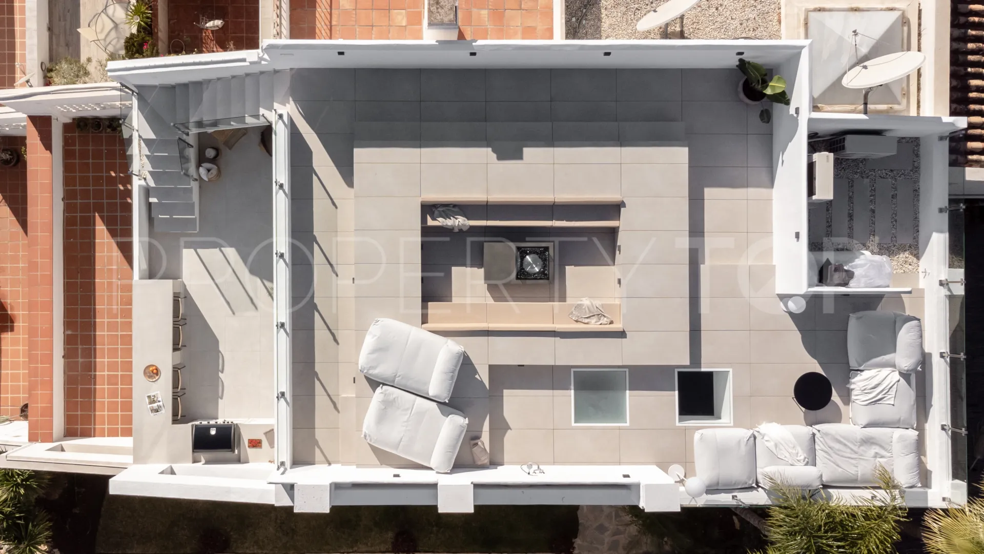 Buy La Quinta penthouse with 2 bedrooms