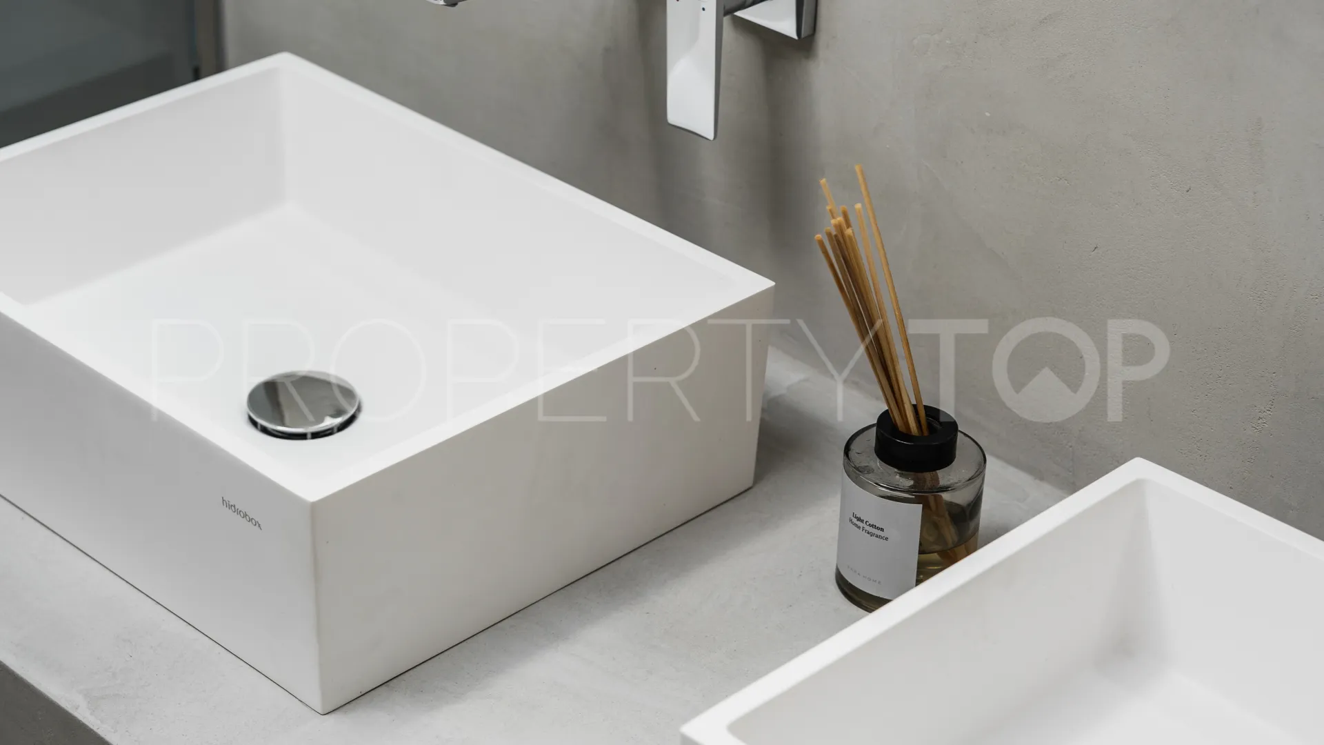 Buy La Quinta penthouse with 2 bedrooms