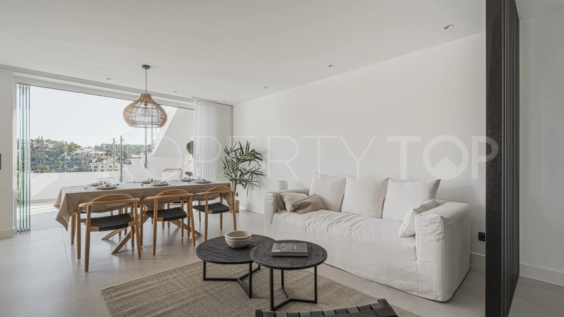 Buy La Quinta penthouse with 2 bedrooms