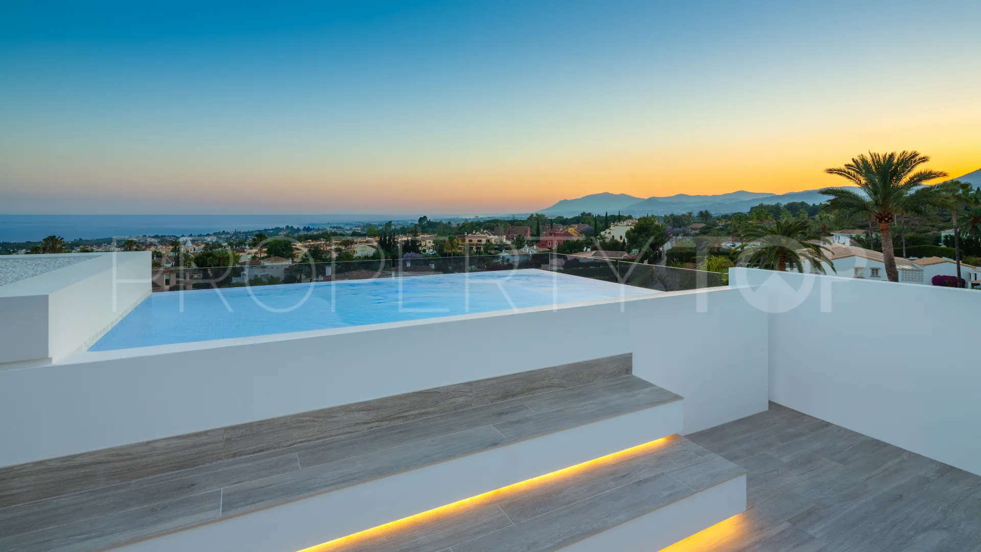 Comprar villa en Nagüeles