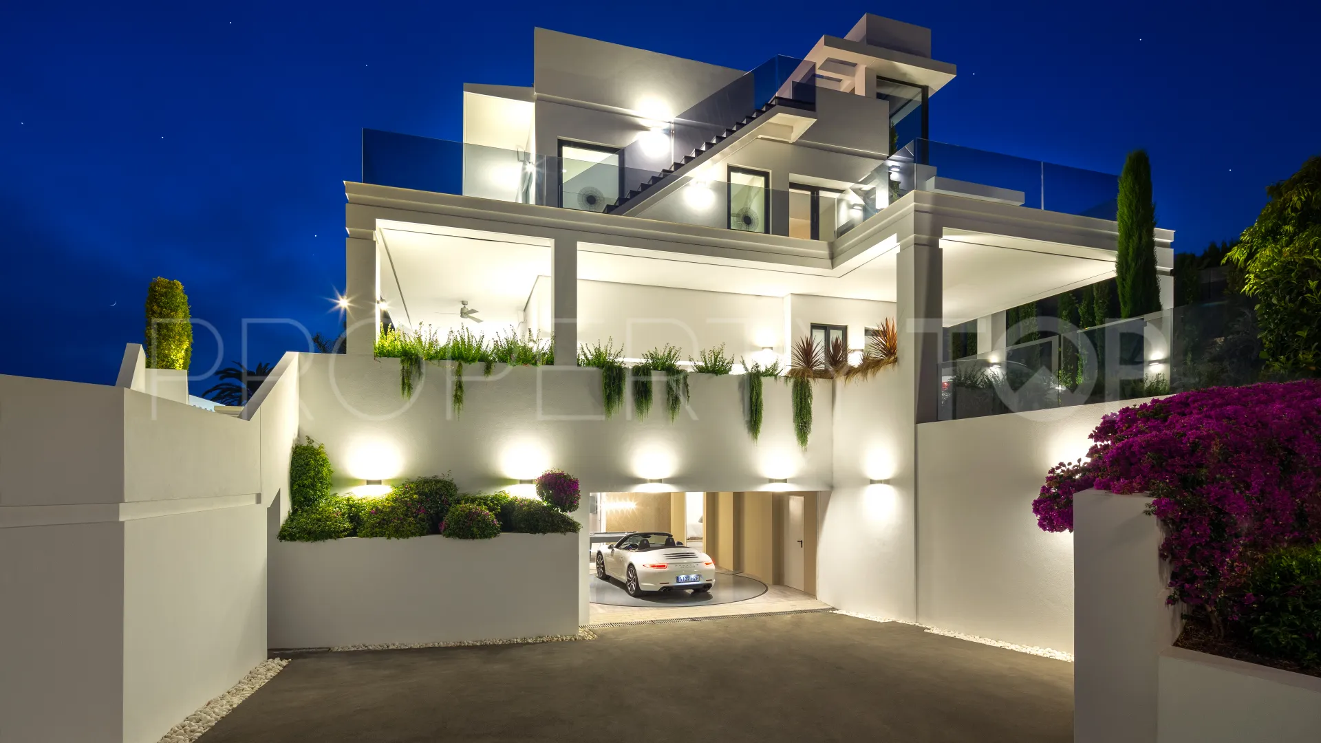 Comprar villa en Nagüeles