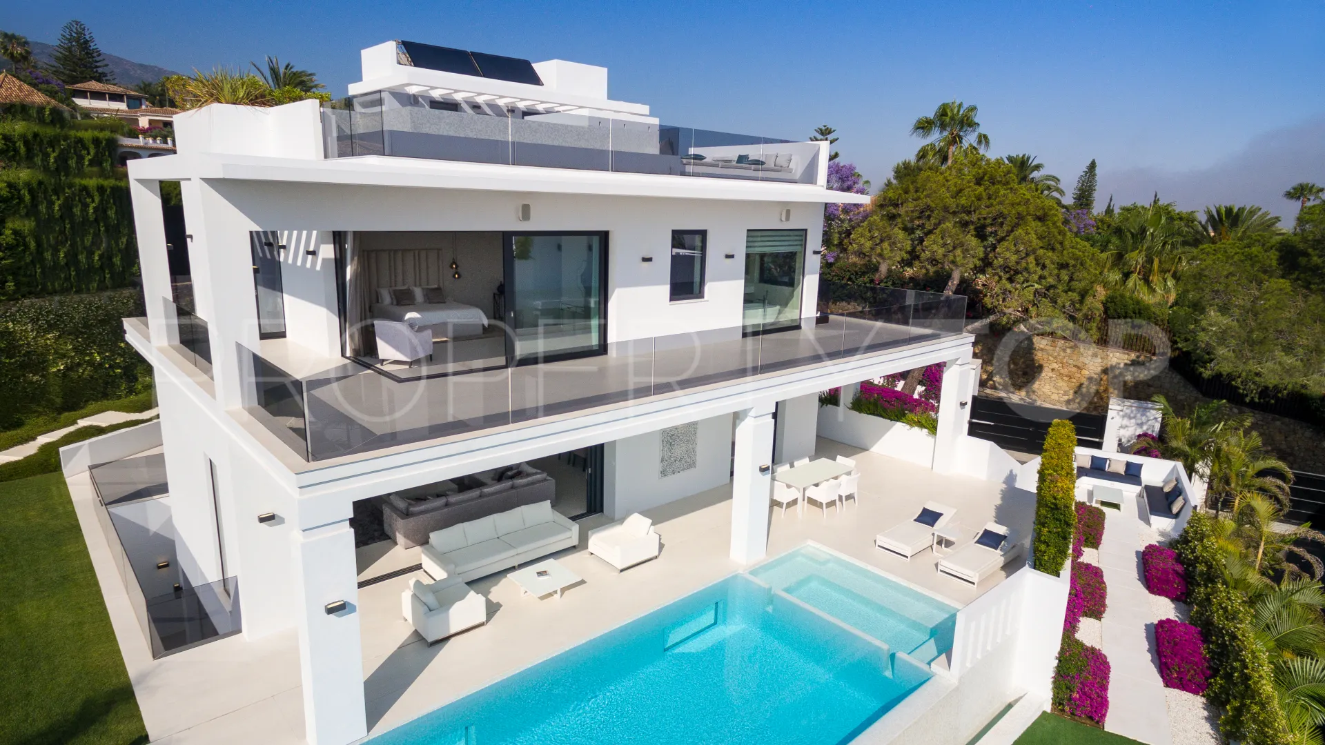 Comprar villa en Nagüeles