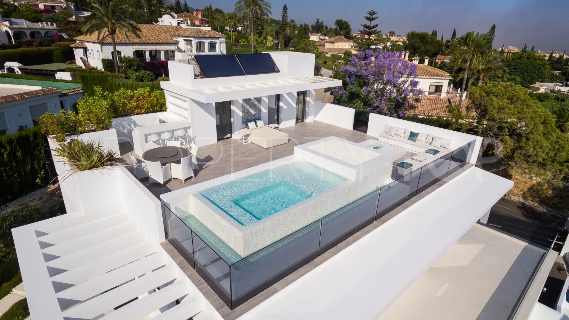 Comprar villa en Nagüeles