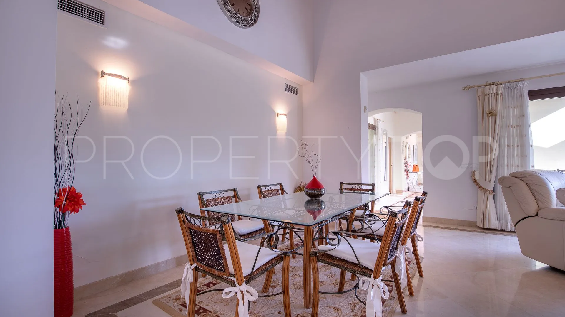 Comprar villa en Los Arqueros de 3 dormitorios