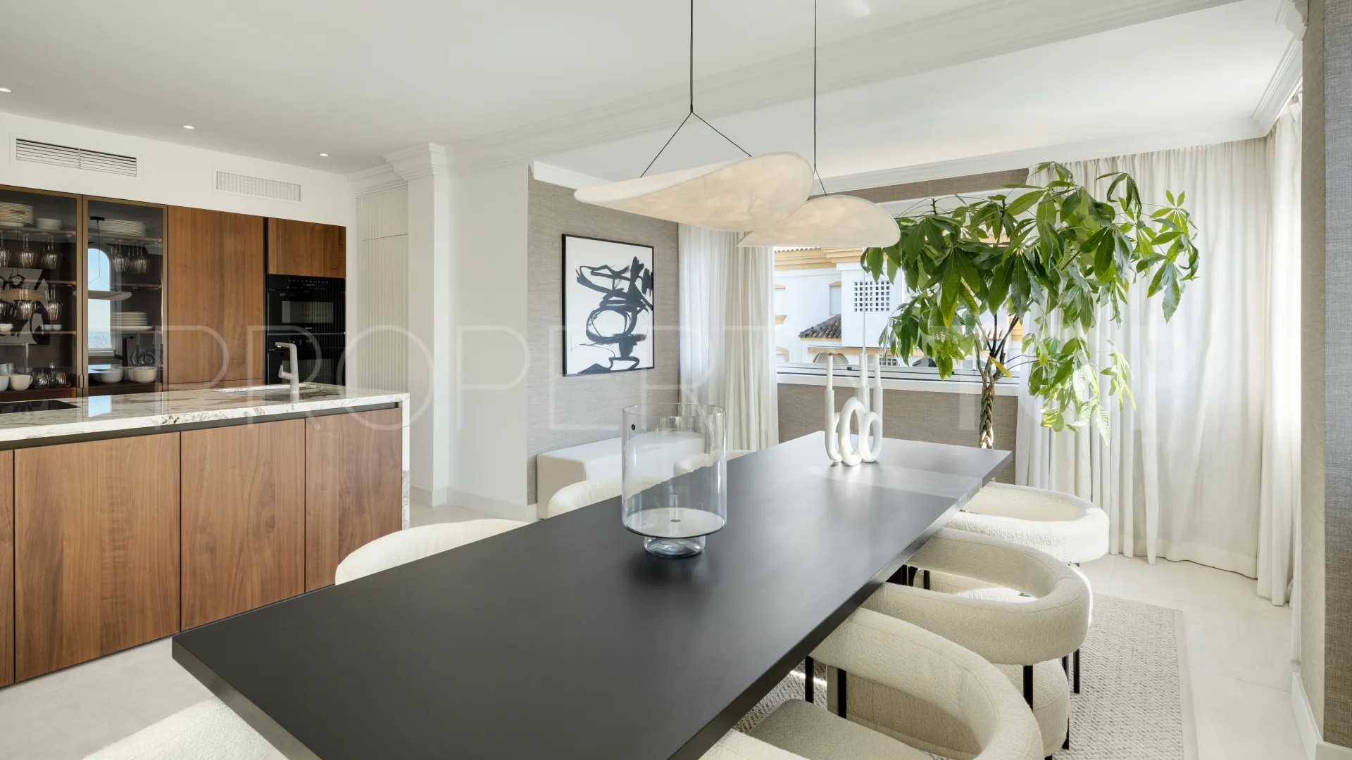 Atico duplex en venta con 5 dormitorios en Costa Nagüeles II