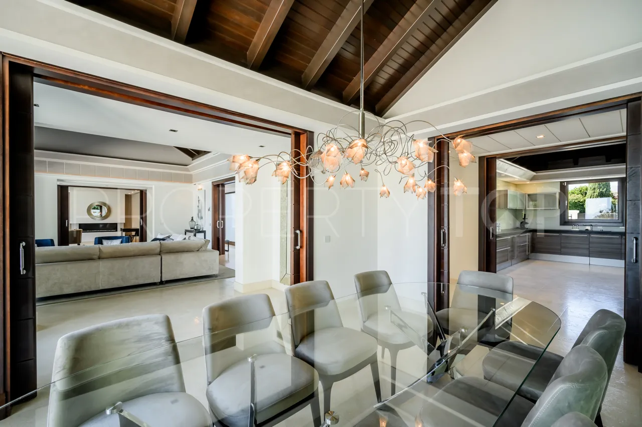 5 bedrooms villa in Los Flamingos for sale