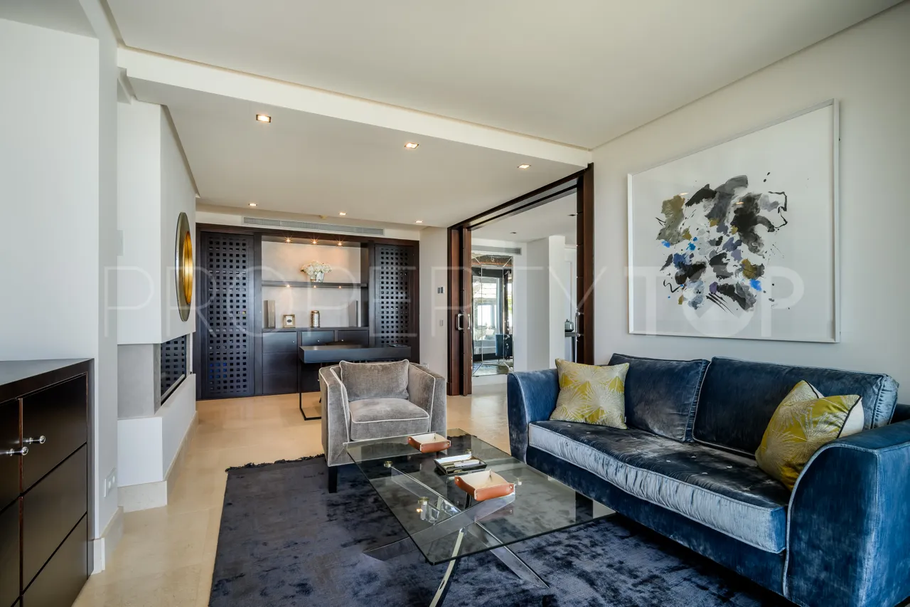 5 bedrooms villa in Los Flamingos for sale