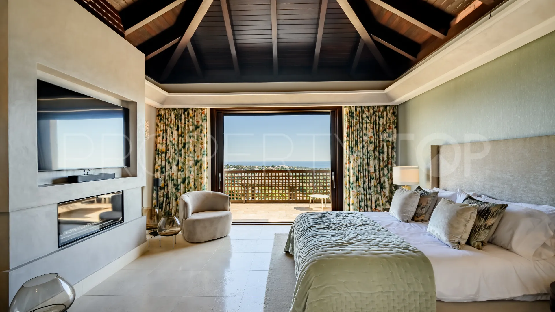 5 bedrooms villa in Los Flamingos for sale