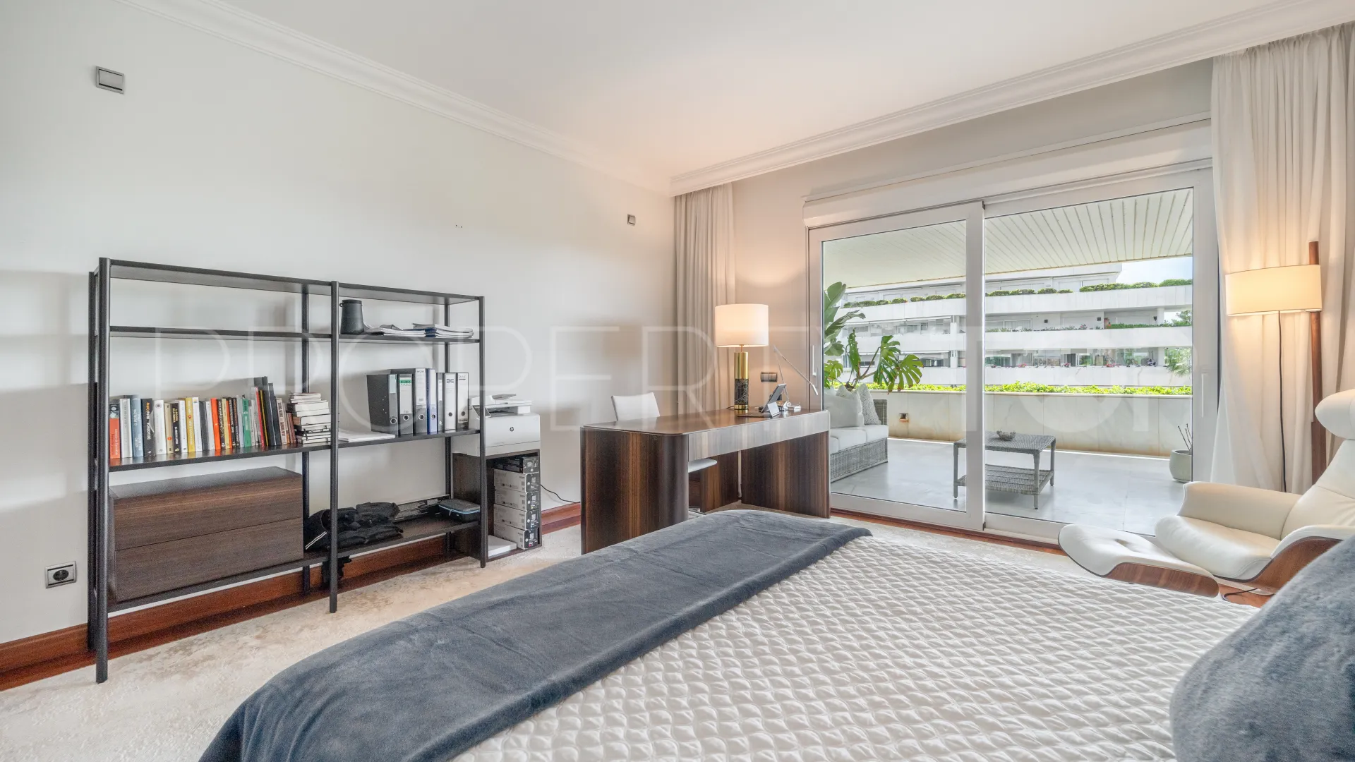 For sale El Embrujo Banús 3 bedrooms apartment
