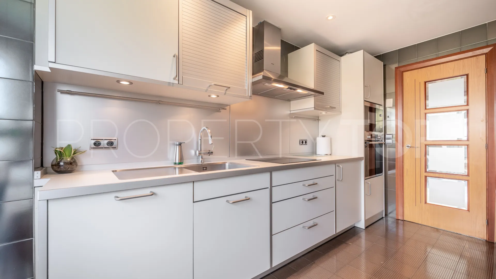 For sale El Embrujo Banús 3 bedrooms apartment