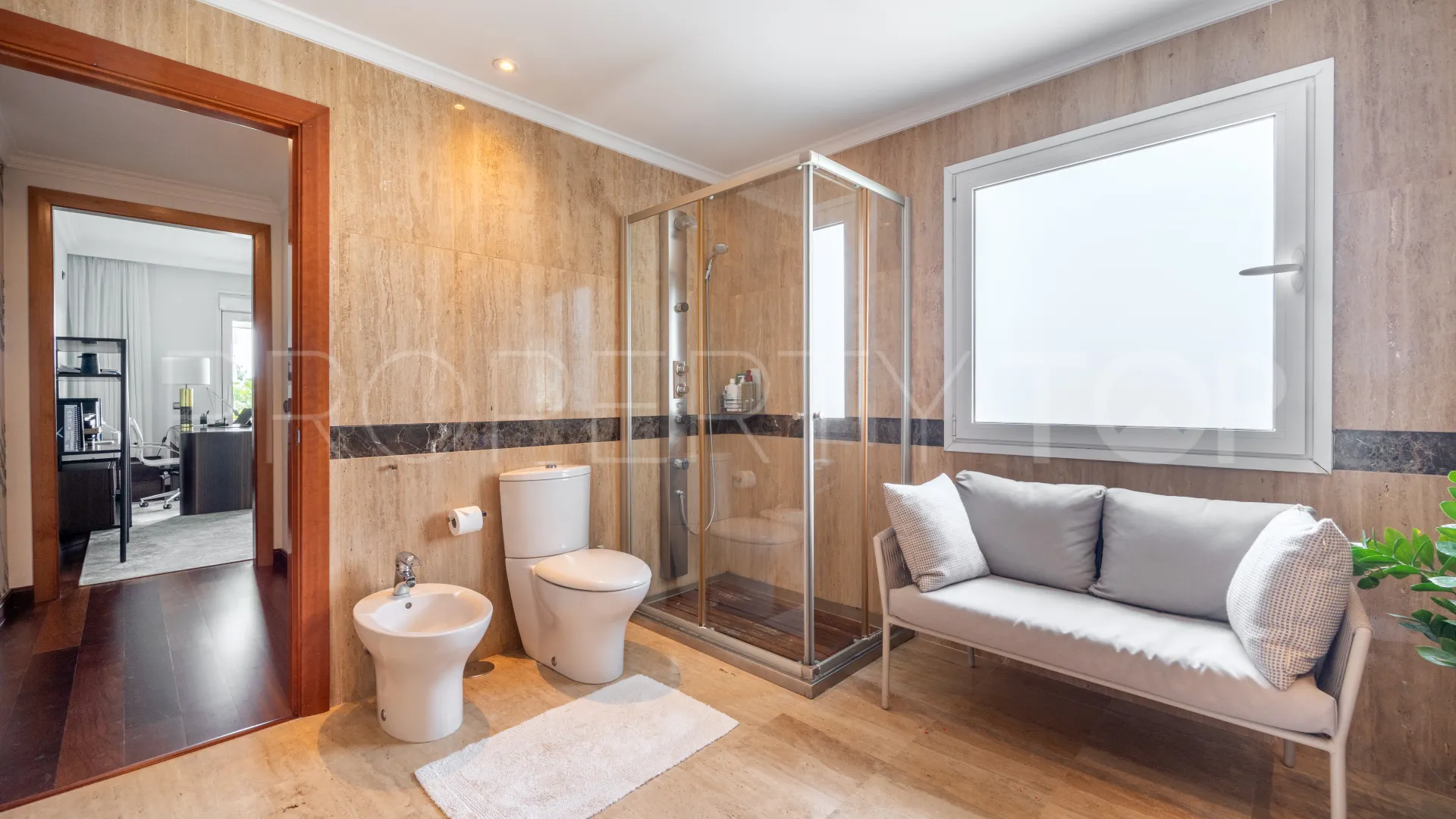 For sale El Embrujo Banús 3 bedrooms apartment