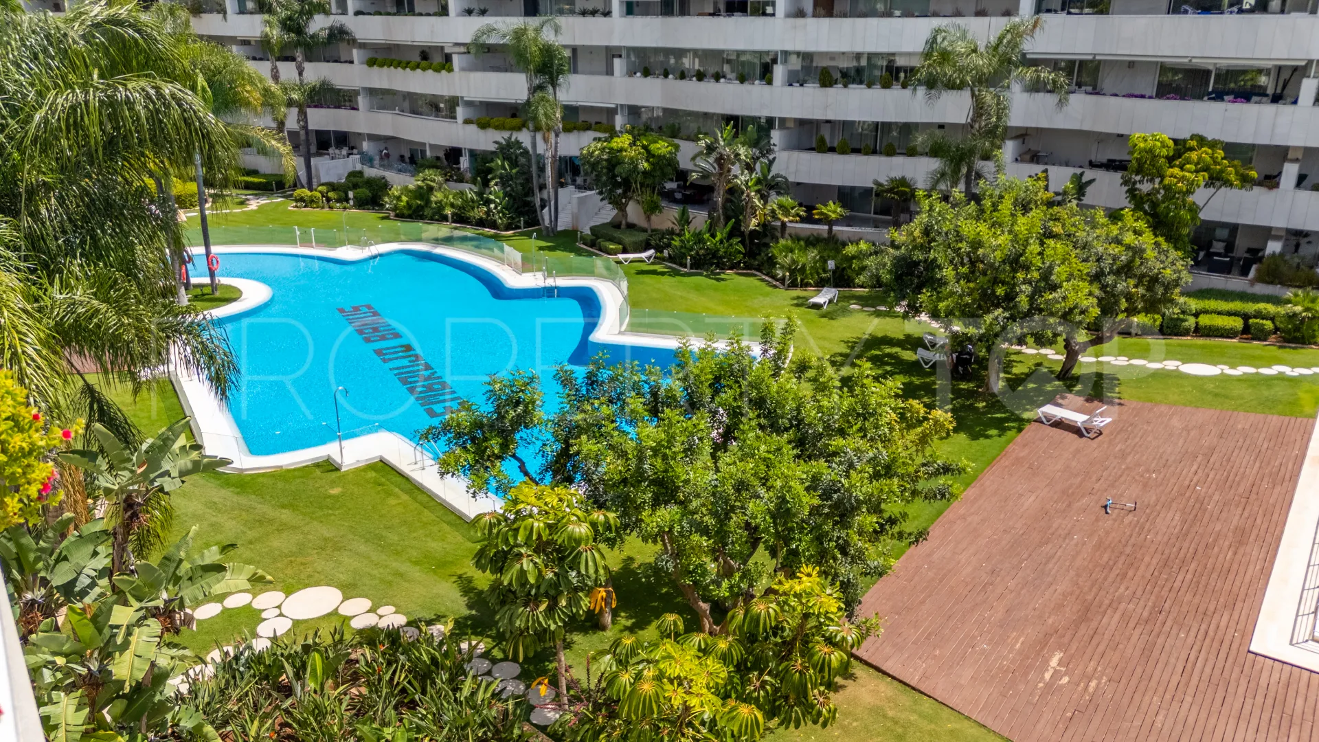 For sale El Embrujo Banús 3 bedrooms apartment