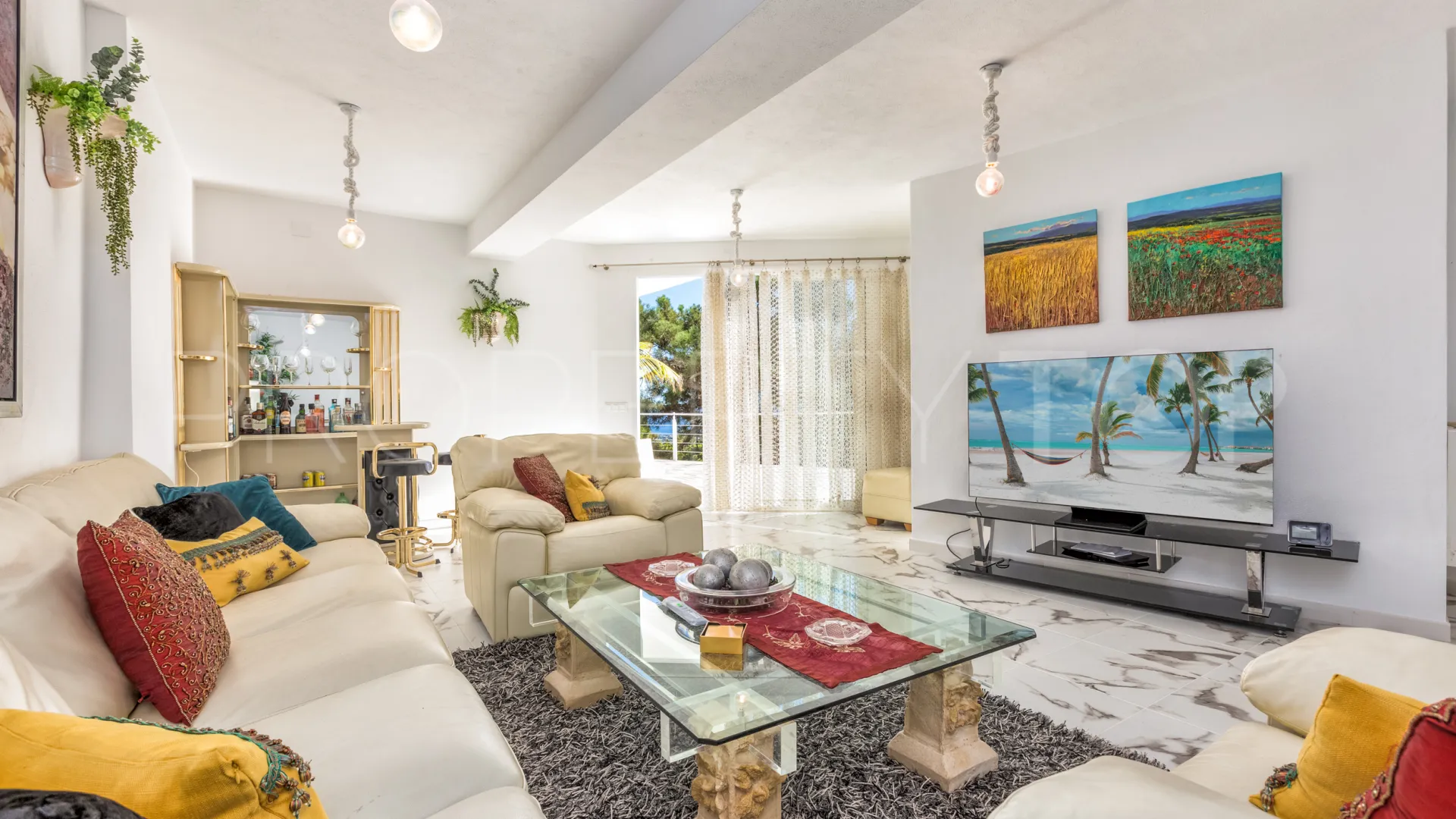 Comprar villa de 7 dormitorios en Altos de Estepona