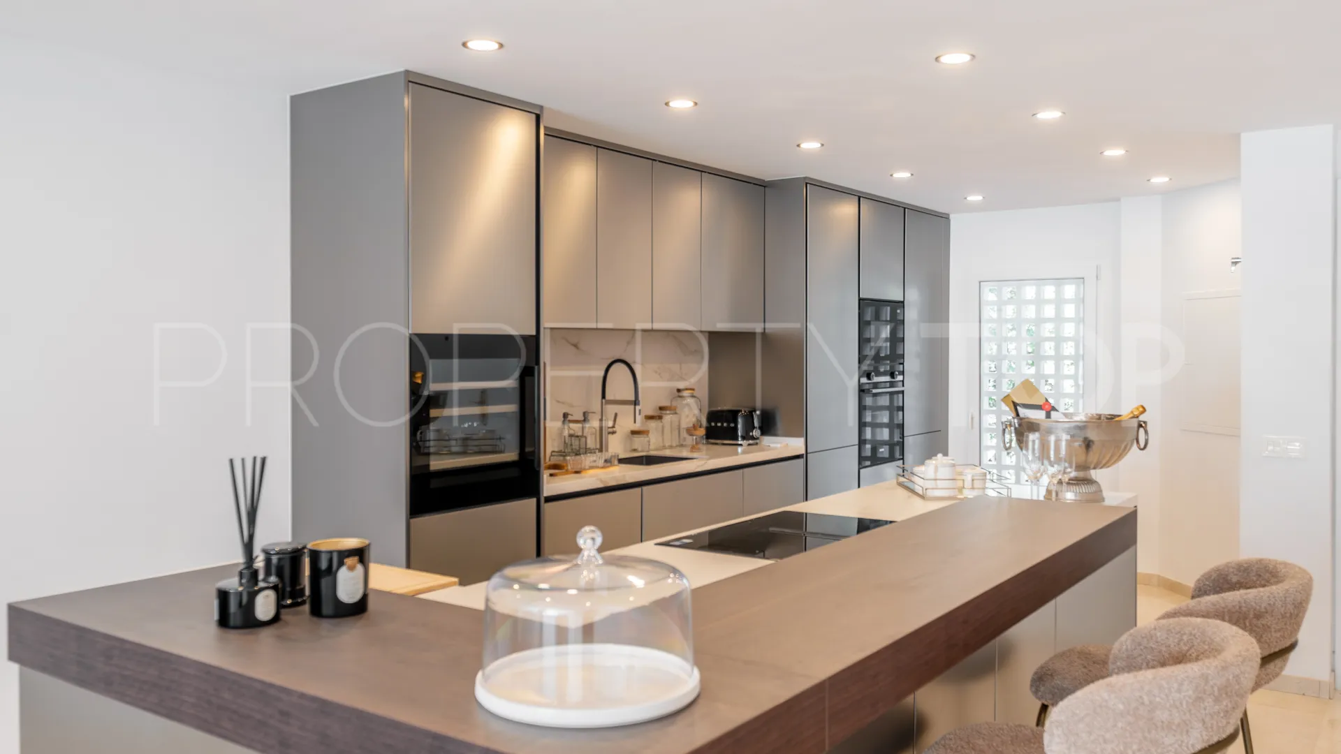 Atico duplex en venta en Marbella - Puerto Banus