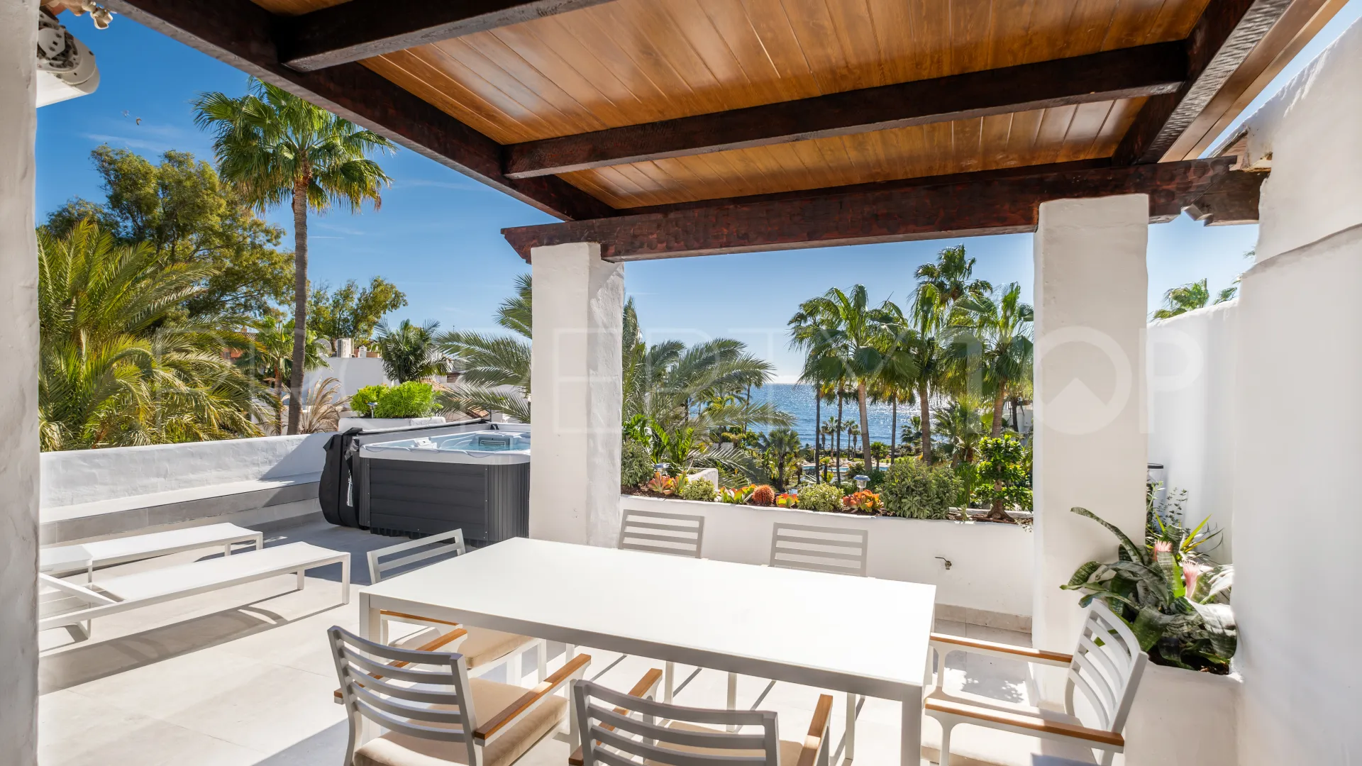 Atico duplex en venta en Marbella - Puerto Banus