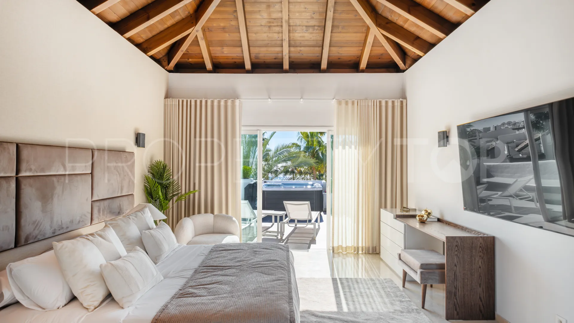 Atico duplex en venta en Marbella - Puerto Banus