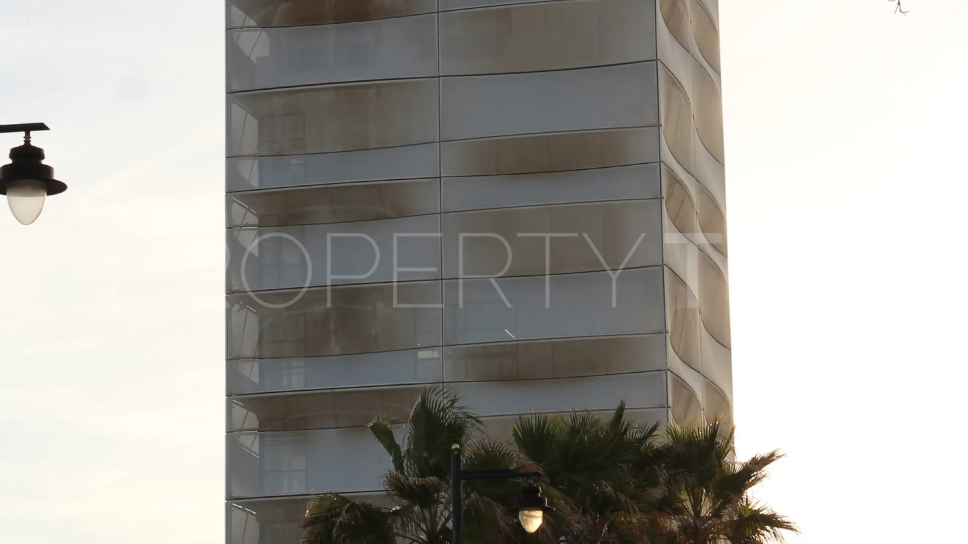 For sale apartment in Estepona with 3 bedrooms