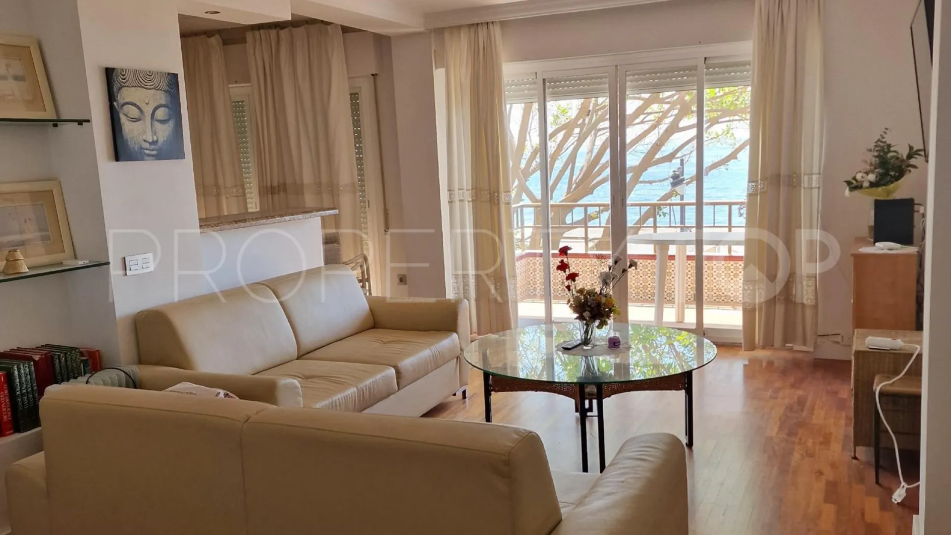 For sale apartment in Estepona Town with 2 bedrooms