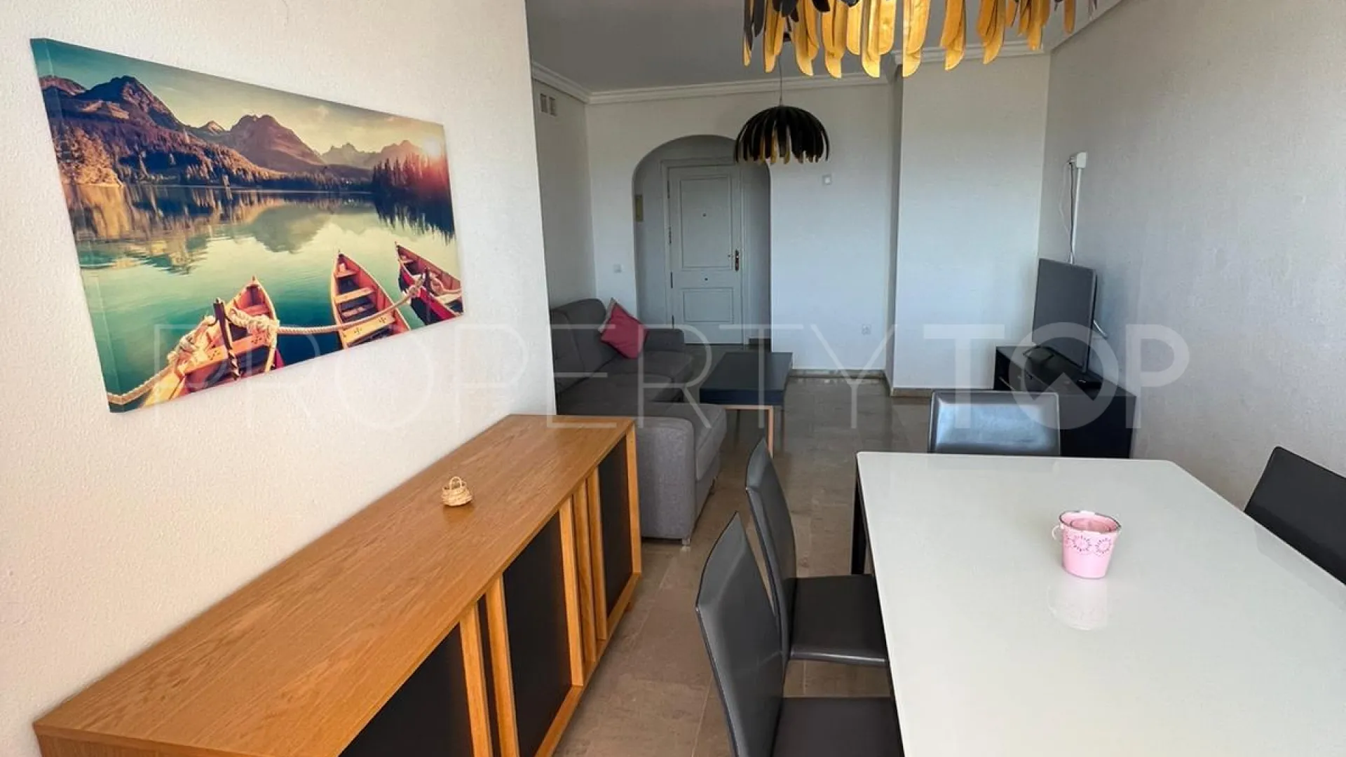 Buy apartment in Estepona