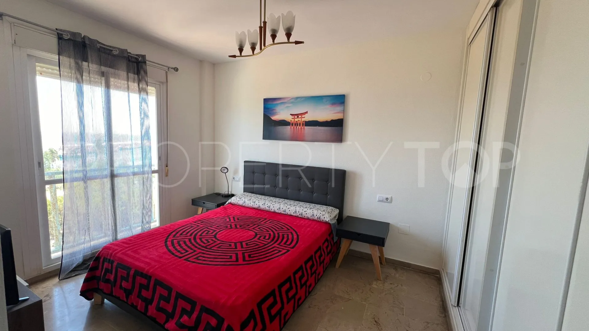 Buy apartment in Estepona