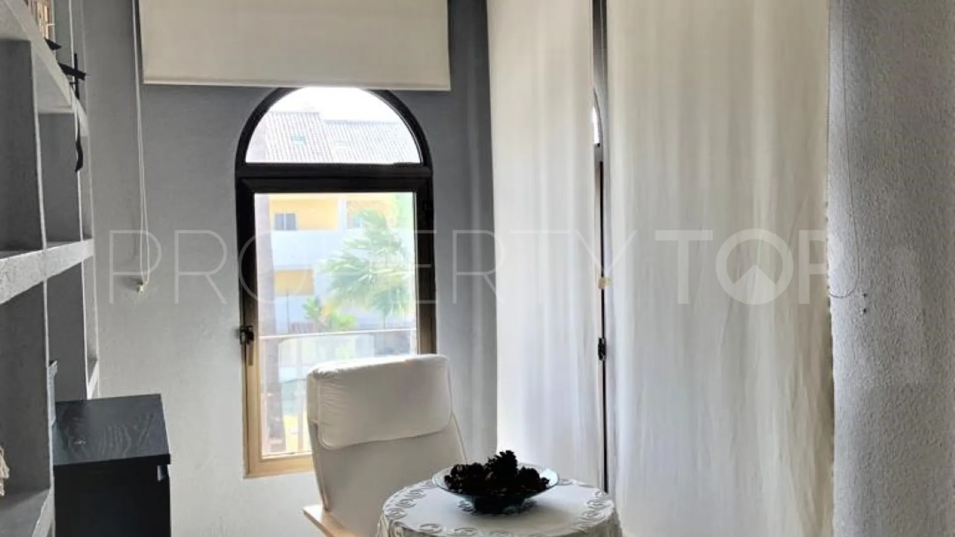 For sale Estepona semi detached villa with 4 bedrooms