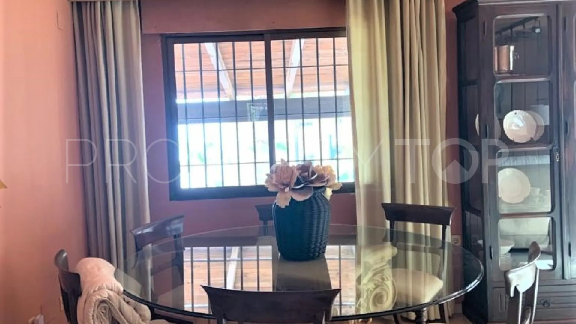 For sale Estepona semi detached villa with 4 bedrooms