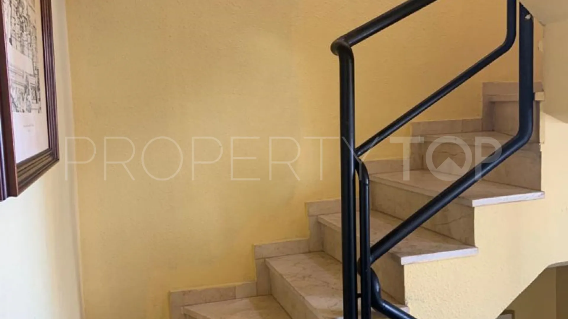 For sale Estepona semi detached villa with 4 bedrooms