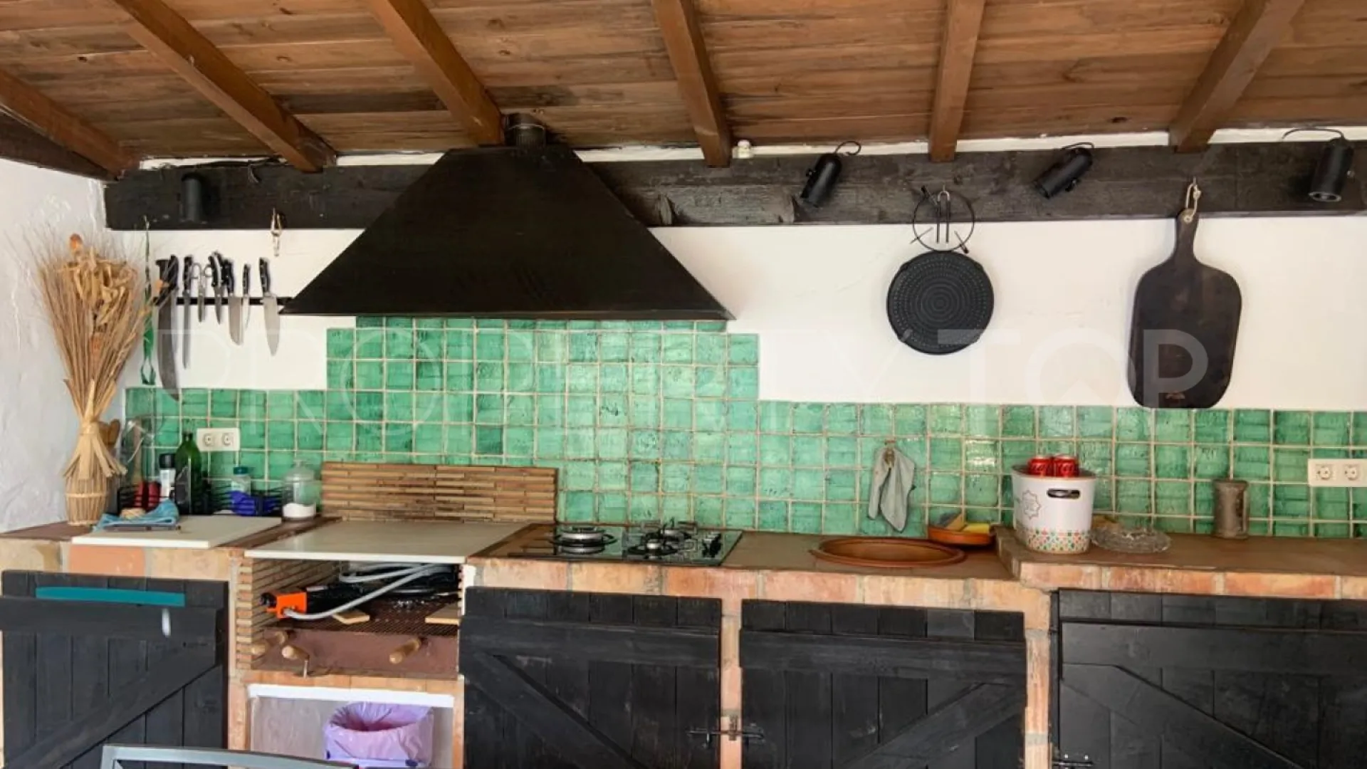 For sale Estepona semi detached villa with 4 bedrooms