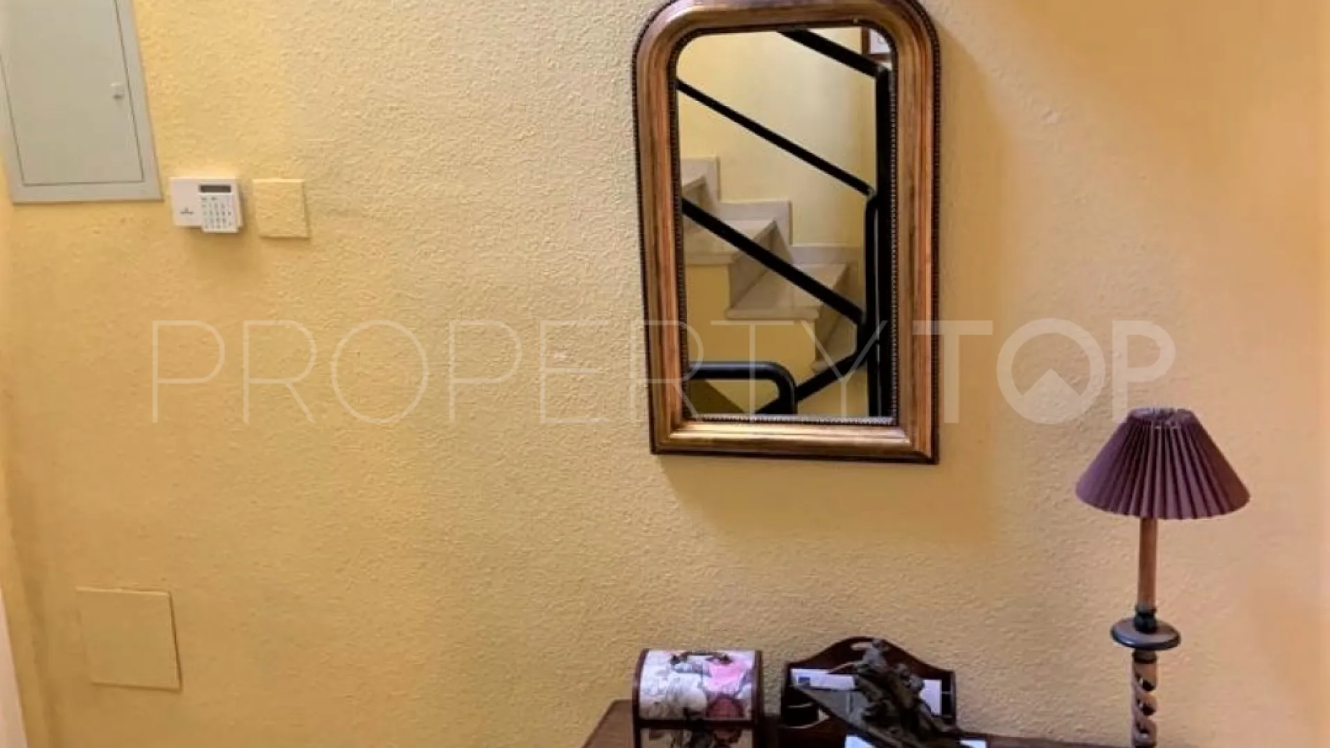 For sale Estepona semi detached villa with 4 bedrooms