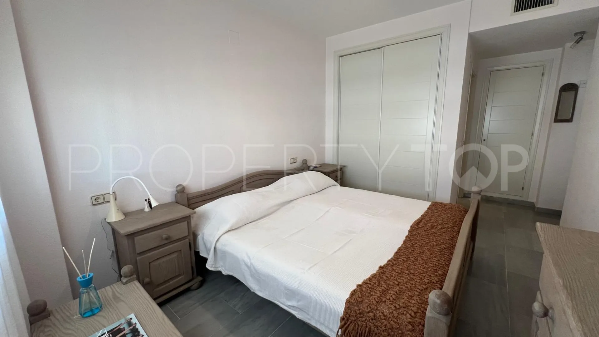 Ático en venta en Estepona Puerto