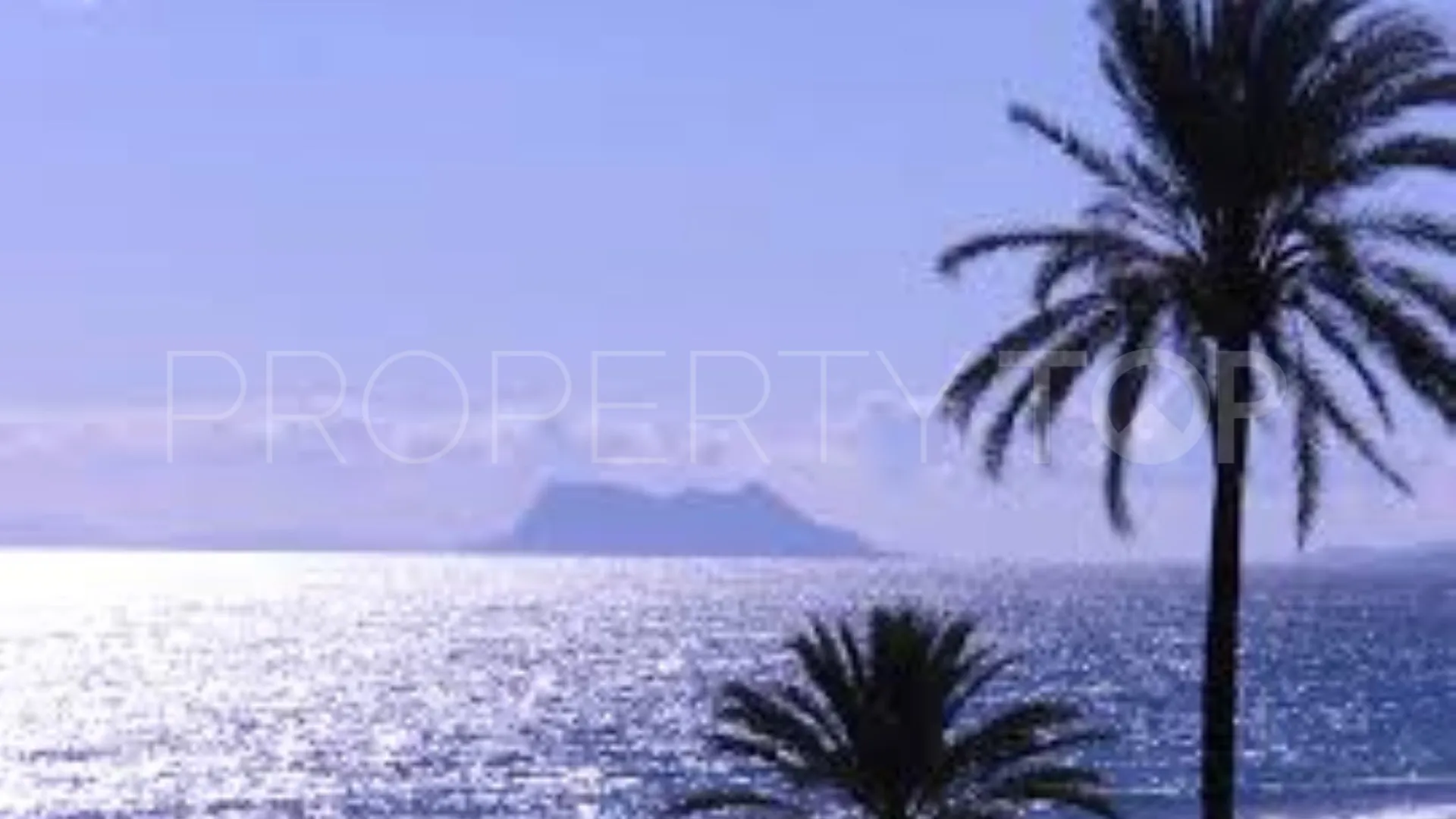Ático en venta en Estepona Puerto