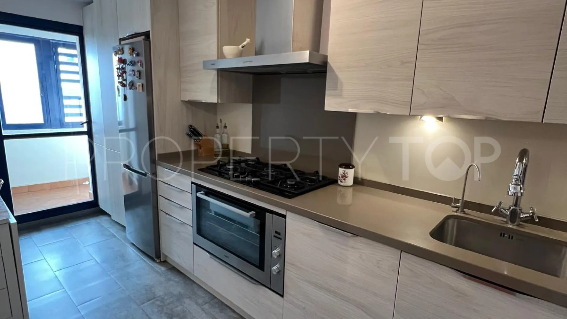 Ático en venta en Estepona Puerto